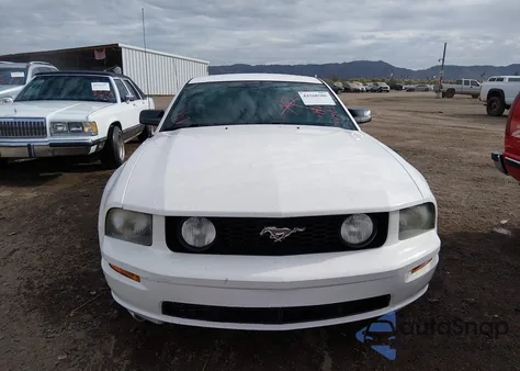 2008 Ford Mustang Gt Premium z USA, uszkodzony, nr VIN 1ZVHT82H785148248
